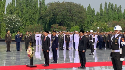 Gibran Rakabuming Raka Pimpin Ziarah Nasional di TMP Kalibata