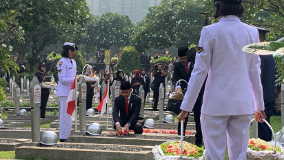 Wapres Gibran Tabur Bunga ke Makam BJ Habibie Hingga Pahlawan Revolusi