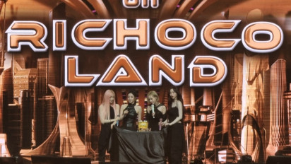 MY Indonesia Beri Kejutan Rayakan 4th Anniversary Bersama, Member aespa Akui Terharu