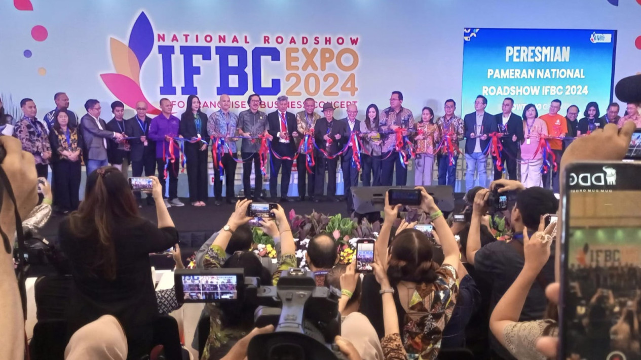 Hari Terakhir Pameran Franchise Terbesar IFBC 2024, Ada Brand FnB hingga Jasa Produksi Kosmetik yang Tawarkan Peluang Bisnis Menjanjikan
            - galeri foto