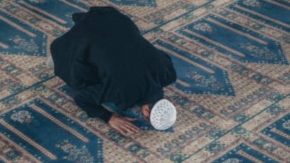 Ustaz Syafiq Riza Basalamah Sarankan Rutinkan Amalan Ini Tiap Malam: Allah Akan Cukupi Semua