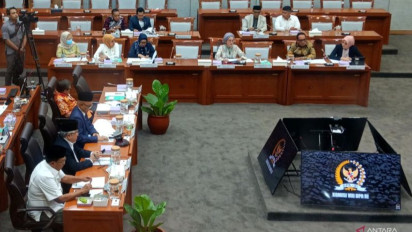 DPR Pertanyakan  Kepastian Pihak yang Werwenang Menyelenggarakan Ibadah Haji tahun 2025