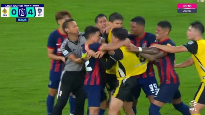 FAM akan Tindak Tegas Insiden Tonjokan Wonderkid Timnas Malaysia Arif Aiman ke Tommy Mawat di Laga Jordi Amat dkk Vs Perak FC