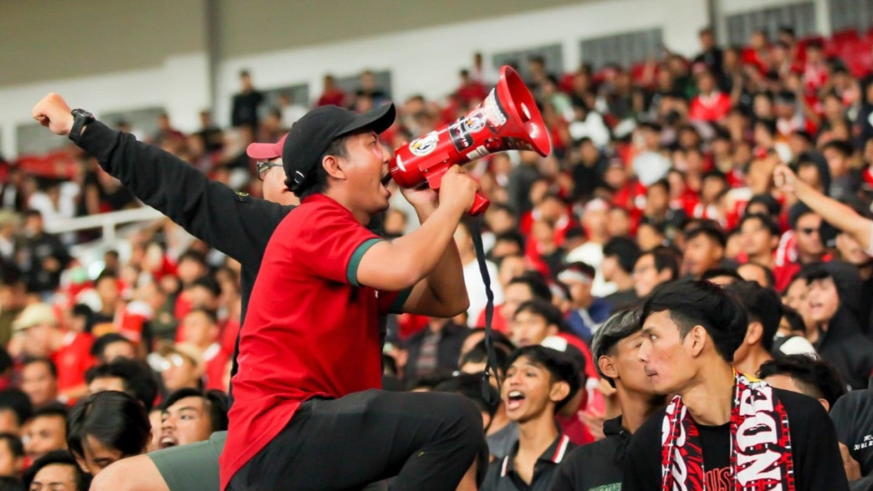 Pujian Setinggi Langit Pemain Jepang untuk Suporter Timnas Indonesia, Sampai Mengaku Iri pada Fans Garuda Karena...
            - galeri foto