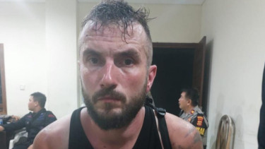 Bule Polandia Banting Anggota Brimob di Bali, Polda Bali Ceritakan Kronologinya