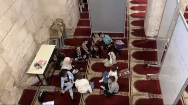 Suasana ruang kelas di bawah kompleks Masjid Al-Aqsa