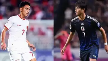 Marselino Ferdinan dan Kaoru Mitoma dalam unggahan FIFA yang sebut laga Timnas Indonesia vs Jepang sebagai perang bintang
