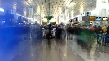 201 Penerbangan Domestik di Bandara Soetta Terdampak Erupsi Lewotobi Laki-laki