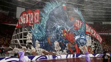 Koreografi La Grande Indonesia di SUGBK pada Timnas Indonesia vs Jepang