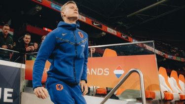 Kalahkan Mees Hilgers, Bek Liga Inggris Utarakan Kebahagiaan Bisa Debut sebagai Starter di Timnas Belanda