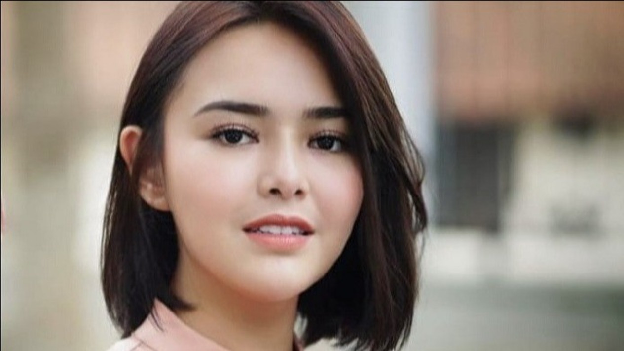 Meski Bukan Muslim, Reaksi Amanda Manopo Dengarkan Adzan Jadi Sorotan, Haruskah Sampai Hentikan Aktivitas? Kata Buya Yahya…
            - galeri foto