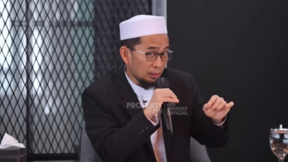 Baca Shalawat dalam Shalat Masih Pakai Sayyidina? Ternyata Ustaz Adi Hidayat Tegaskan Hukumnya Itu...