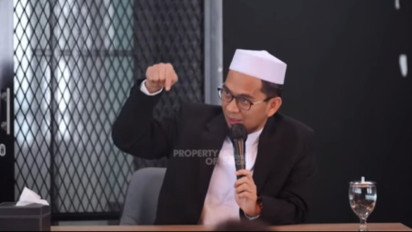 Batal atau Tidak Lap Wajah Pakai Handuk Setelah Wudhu? Ternyata Ustaz Adi Hidayat Bilang Kebiasaan ini...