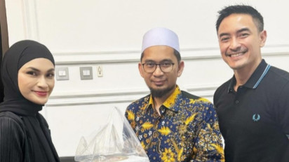 Putri Zulhas dan Zumi Zola Tiba-tiba Temui Ustaz Adi Hidayat, Ternyata Kedatangannya untuk Minta...