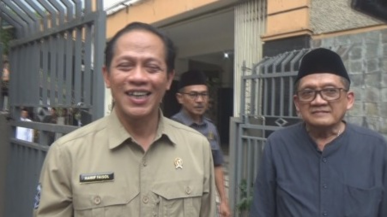 Meski Telah Siapkan Langkah-langkah Cegah Banjir Namun Menteri LH Minta Masyarakat Waspada
            - galeri foto