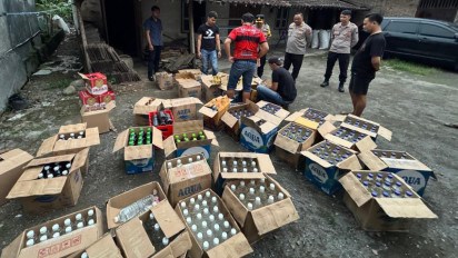 Polres Boyolali Gerebeg Penjualan Miras, Ribuan Botol Disita dan Dua Orang Diamankan