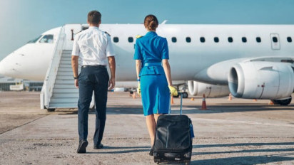 Eks Pramugari Cantik Ungkap Sisi Gelap Dunia Penerbangan, Mendekati Pilot Beristri hingga Berakhir Melakukan Hal Terlarang di Pesawat: Aku Mengalami Sendiri...