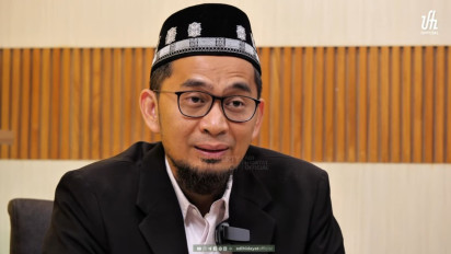 Rezeki Mengalir Deras Padahal Belum Diminta, Ustaz Adi Hidayat Bilang Cukup Amalkan Surah ini Setiap Hari Sebanyak 17 Kali