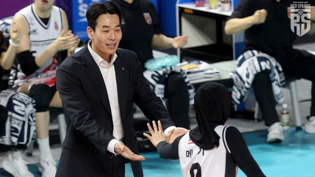 Ko Hee-jin Buktikan Pentingnya Peran Megawati Hangestri untuk Red Sparks, Akui Kekalahan Lawan Pink Spider Itu...
            - galeri foto