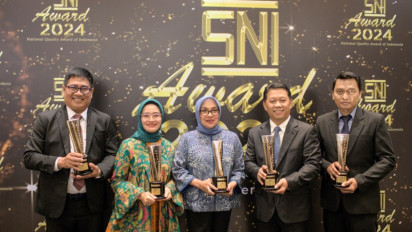 Konsisten Lindungi Konsumen dengan Penerapan SNI, Petrokimia Gresik Raih Penghargaan Tertinggi Platinum SNI Award 2024