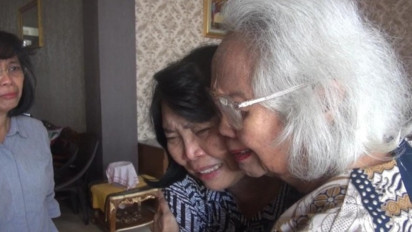 Isak Tangis Warnai Kedatangan Jenazah AKP Ulil di Rumah Duka, Sang Ibunda Sampai Histeris