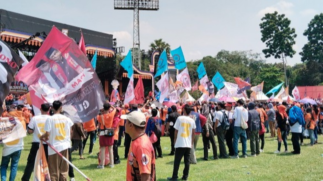 Pengamat: Pramono Anung Sengaja Tak Umbar Dukungan PDIP dan Mega Dialat Peraga Demi Raup Massa Anies
            - galeri foto