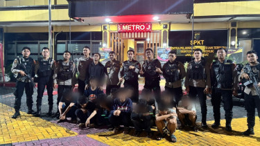 17 Remaja Bersajam Diduga Hendak Tawuran Diamankan Polisi di Jakarta Barat