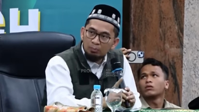 Meski Rajin Shalat Tahajud sampai Kurang Tidur, Doa Tidak Akan Terkabul Jika Masih Pakai Ini Kata Ustaz Adi Hidayat, Ternyata...