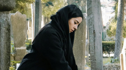 Ramadhan 25 Hari Lagi, Buya Yahya Ingatkan Hukum Tabur Bunga Saat Ziarah Kubur