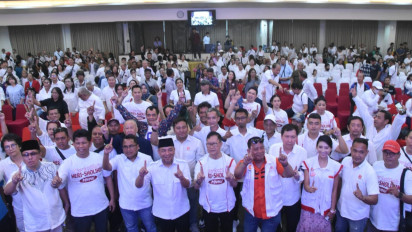 Ribuan Umat Kristen Kota Bekasi Dukung Heri Koswara-Sholihin di Hari Terakhir Kampanye