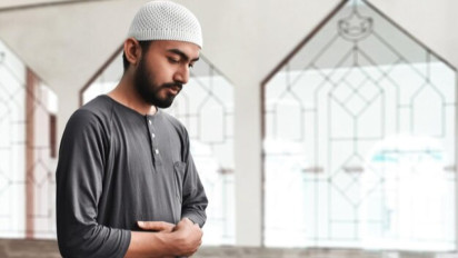 Katanya Shalat kalau Tak pakai Peci Tidak Sah, Apakah Benar? Buya Yahya Jelaskan Hukumnya dalam Islam ...