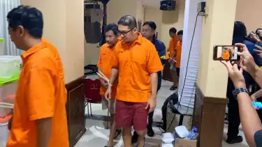 Ini Tampang dan Peran Zulkarnaen Apriliantony Alias Tony Tomang Staf Ahli Komdigi yang jadi Tersangka Kasus Judol