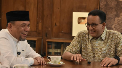 Heri Koswara Silaturahmi ke Rumah Anies Baswedan, Berdiskusi Hingga Diberi Hadiah Buku
