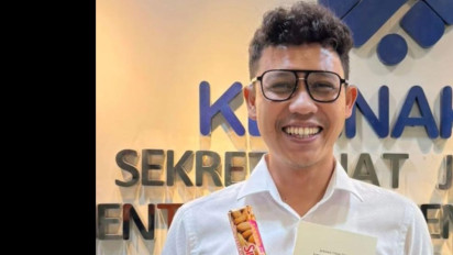 Momen Pegawai Kemnaker Diberi Ucapan Ultah oleh Wamenaker Noel