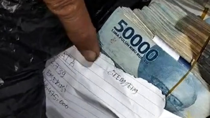 Jelang Pencoblosan, Warga dan Panwas di Kebumen Tangkap Motor Berplat Merah Bawa Uang Puluhan Juta Rupiah