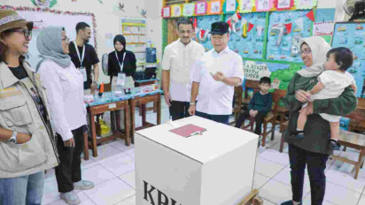 Tinjau Tempat Pemungutan Suara, Pj. Gubernur Teguh Pastikan Penyelenggaraan Pilkada Jakarta Sukses dan Lancar