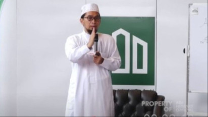 Bahaya sering Menunda Shalat Disampaikan Ustaz Adi Hidayat, Jangan Dianggap Sepele karena Bahaya sedang ....