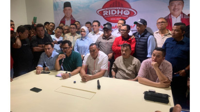 Tak Mau Kalah dari Heri-Sholihin, Tri Adhianto-Haris Bobihoe Juga Klaim Menang Pilkada Kota Bekasi