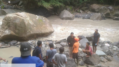 Niat Ingin Berwisata, Seorang Siswa SMK Hanyut Terseret Arus Sungai