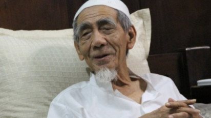 Pesan Cinta Mbah Moen: Baca Surat Ini Setiap Pagi dan Sore, Dapat Pelindungan Allah dan Dijauhkan dari Kefakiran