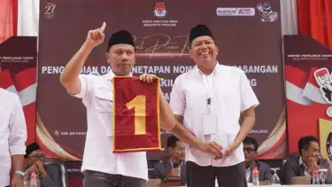 Vicky Prasetyo saat pengambilan nomor urut paslon beberapa waktu lalu.