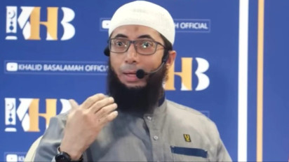 Mulai Malam Nanti Tolong sebelum Tidur Baca Doa Pelunas Utang Ini, Kata Ustaz Khalid Basalamah Dibantu Allah SWT Langsung