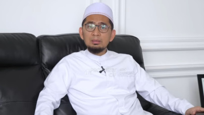 Harus Banget Salat Dhuha Baca Surat Ad-Duha? Ustaz Adi Hidayat Beri Penjelasan Begini, Sebetulnya…