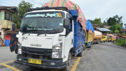 Jalan Medan - Berastagi Masih Lumpuh Total Akibat Longsor Sibolangit