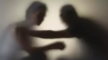 Ilustrasi perempuan pembawa celaka bagi suami