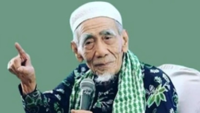 Pesan Cinta Mbah Moen: Kalau Mau Masuk Surga, Setiap Muslim Harus Lakukan Ini…
