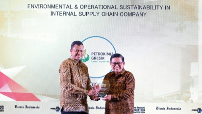 Petrokimia Gresik Raih Penghargaan “Environmental & Operational Sustainability In Internal Supply Chain Company”