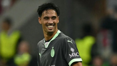 Bursa Transfer: AC Milan Tak Hanya Beri Hadiah untuk Pemain Keturunan Indonesia Tijjani Reijnders, Christian Pulisic Ikut Ketiban Untung