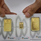 Gokil! Harga Emas Antam Melejit Rp68.000, Kini Tembus Rp3.012.000 per Gram