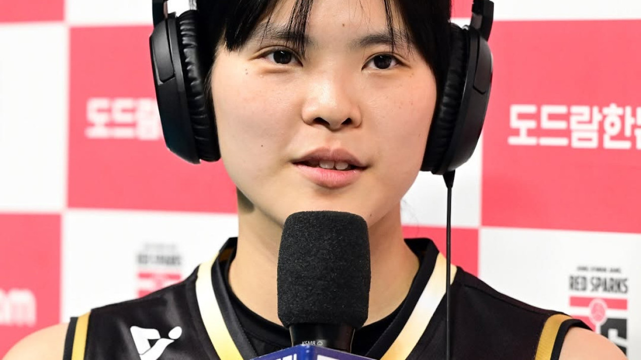 Ko He-jin Sampai Terpukau dengan Kemampuan Peraih MVP Junior Megawati Hangestri di Red Sparks Vs Hi-Pass, Sampai Bilang...
            - galeri foto